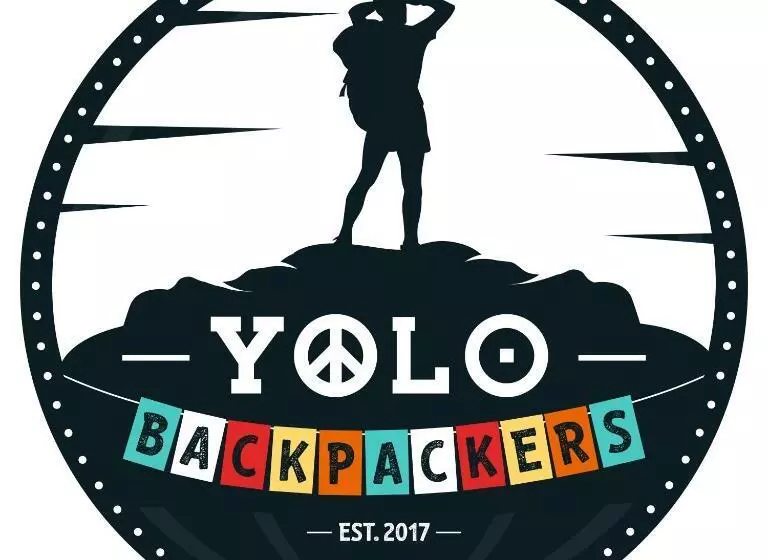 ユースホステル Yolo Backpackers   Manali