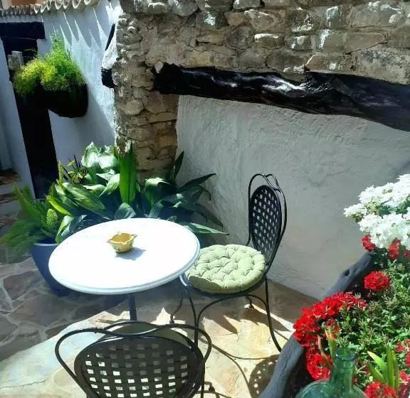 Aamiaismajoitus (B&B) Casa Blanca