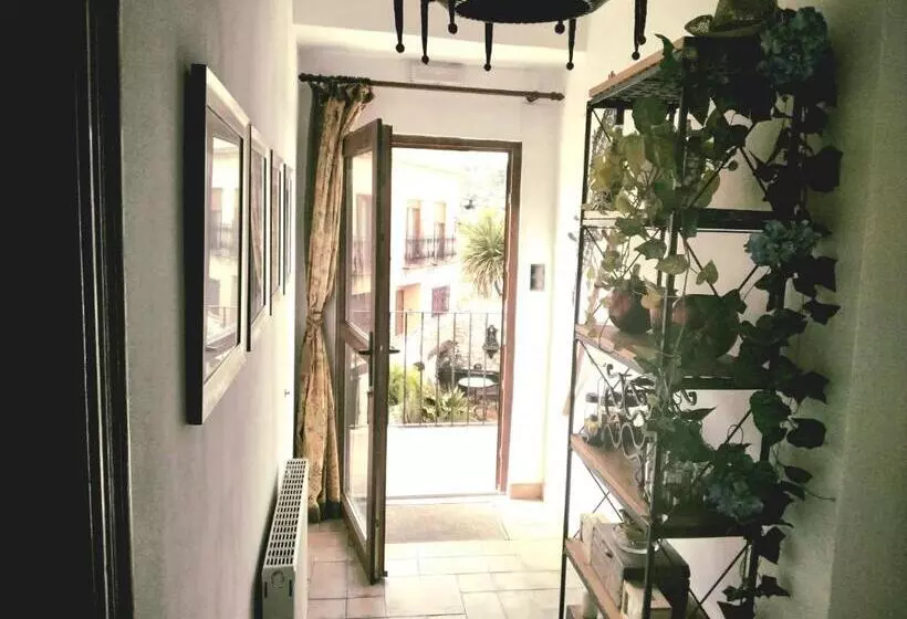 Aamiaismajoitus (B&B) Casa Blanca