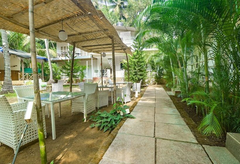 Fabhotel La Volga   Nr Morjim Beach