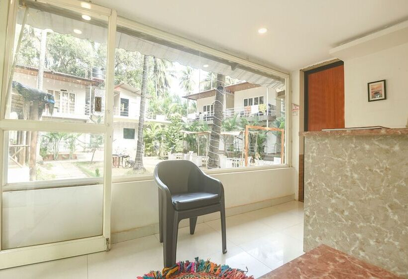 Fabhotel La Volga   Nr Morjim Beach