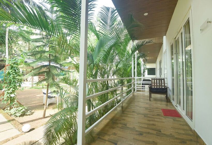 Fabhotel La Volga   Nr Morjim Beach