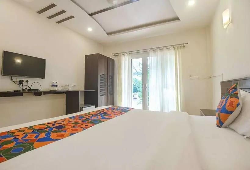 Fabhotel La Volga   Nr Morjim Beach