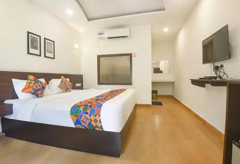 Fabhotel La Volga   Nr Morjim Beach