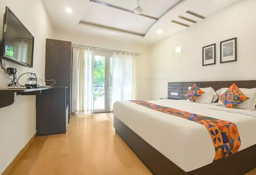 Fabhotel La Volga   Nr Morjim Beach