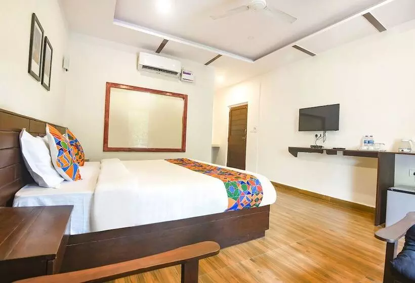 Fabhotel La Volga   Nr Morjim Beach