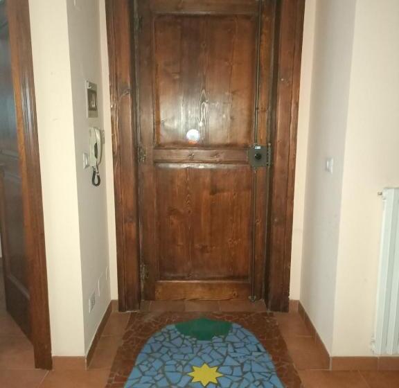 膳宿费 Deattellis House Intero Appartamento