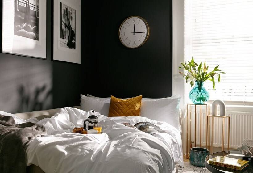 The Luxe Experience   Perfect Christmas Stay   Premium Central Plymouth House   Sleeps 8   Habita Pr