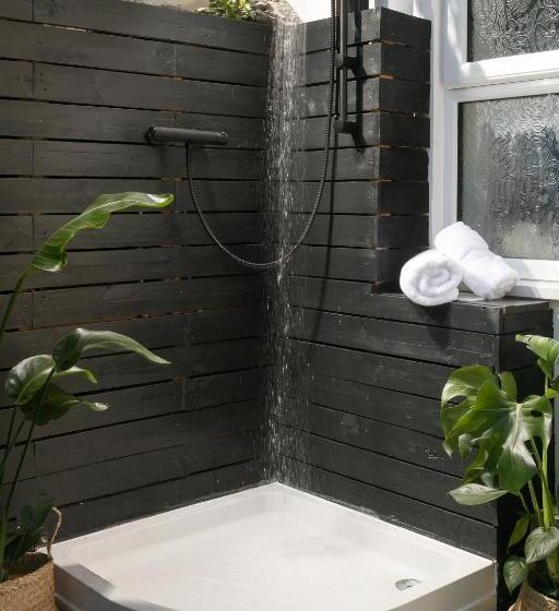 The Luxe Experience   Perfect Christmas Stay   Premium Central Plymouth House   Sleeps 8   Habita Pr