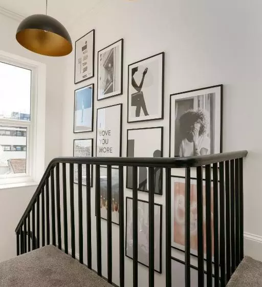 The Luxe Experience   Perfect Christmas Stay   Premium Central Plymouth House   Sleeps 8   Habita Pr