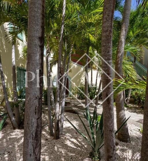 5 Bed Rooms Front Beach Apartment At Orient Beach
