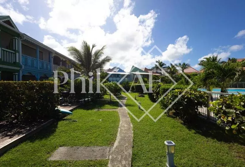 5 Bed Rooms Front Beach Apartment At Orient Beach