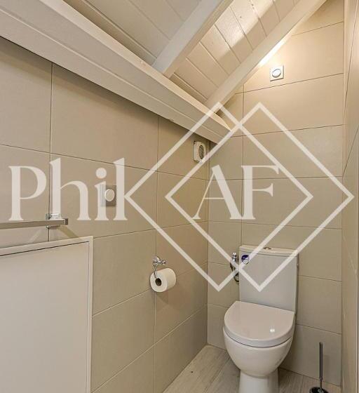 5 Bed Rooms Front Beach Apartment At Orient Beach