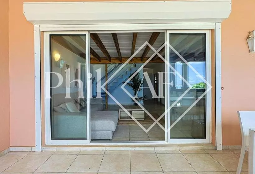 5 Bed Rooms Front Beach Apartment At Orient Beach