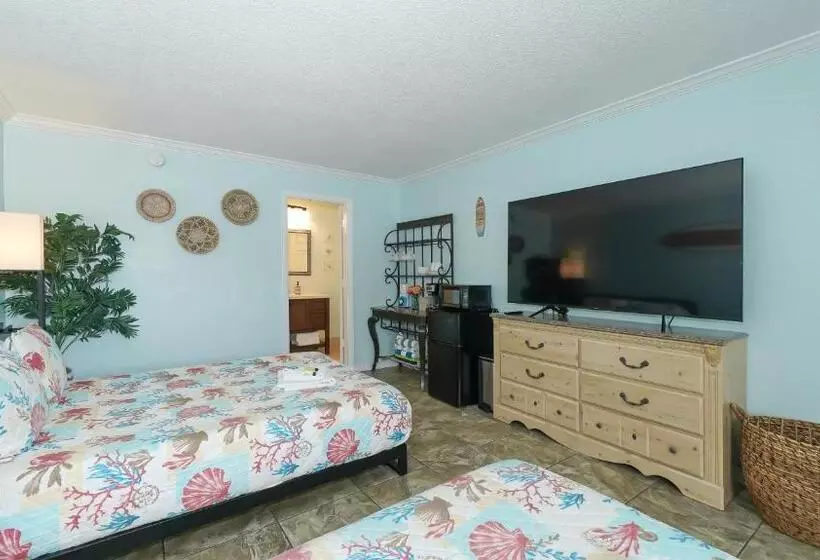 Heated Pool, Huge Tv, Waterfront Tiki Bar & Grill, Close To Beaches