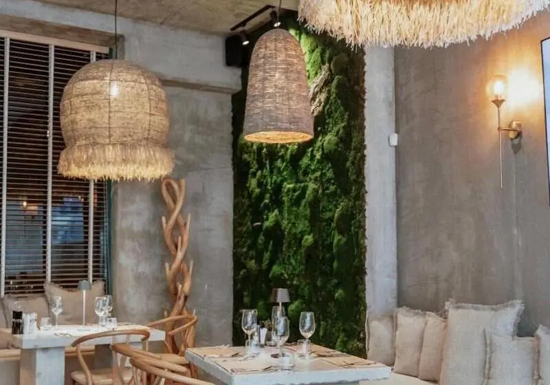 هتل Garden Downtown Prishtina