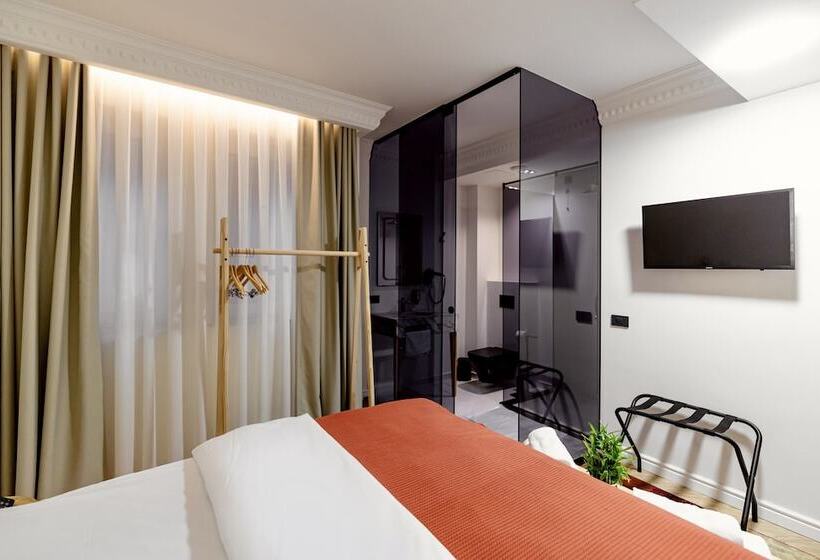 هتل Garden Downtown Prishtina