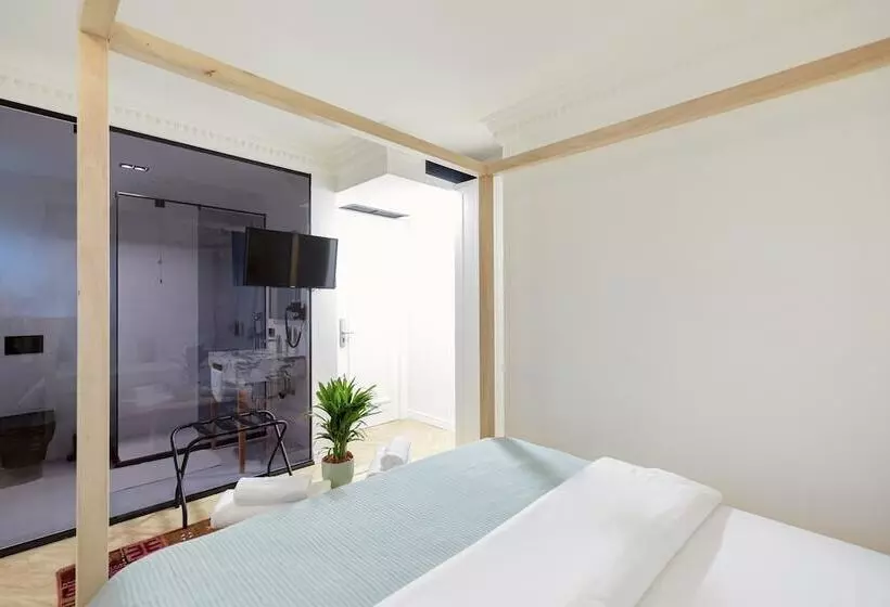 هتل Garden Downtown Prishtina