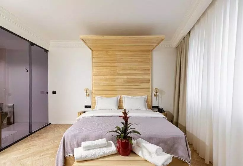 هتل Garden Downtown Prishtina