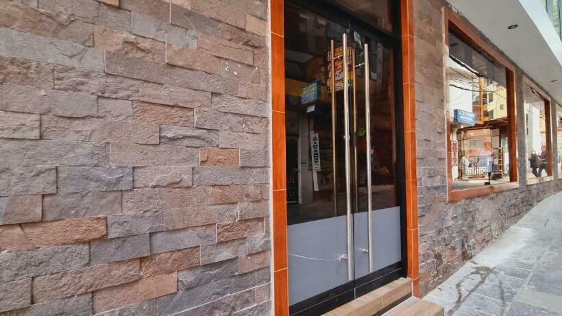 ホテル Raices Machupicchu