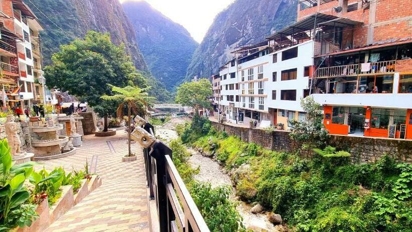 ホテル Raices Machupicchu