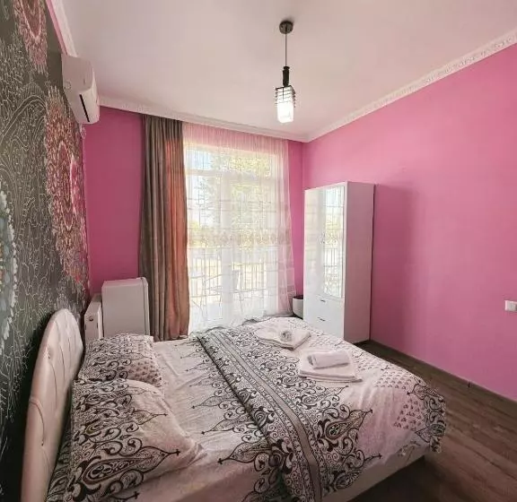 پانسیون Sofia House