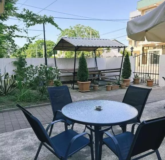 پانسیون Sofia House