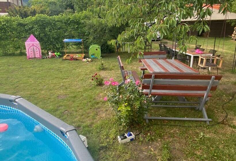 بنسيون Casa Bucataria Fonix