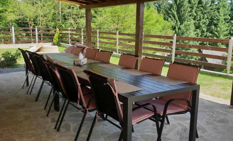 پانسیون Casa Davideea