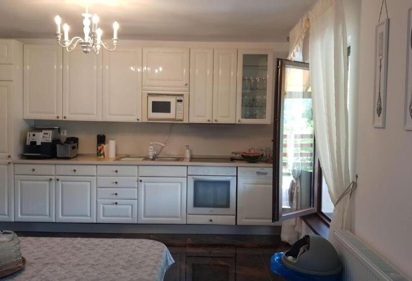 پانسیون Casa Davideea