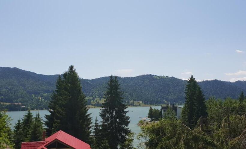 پانسیون Casa Davideea