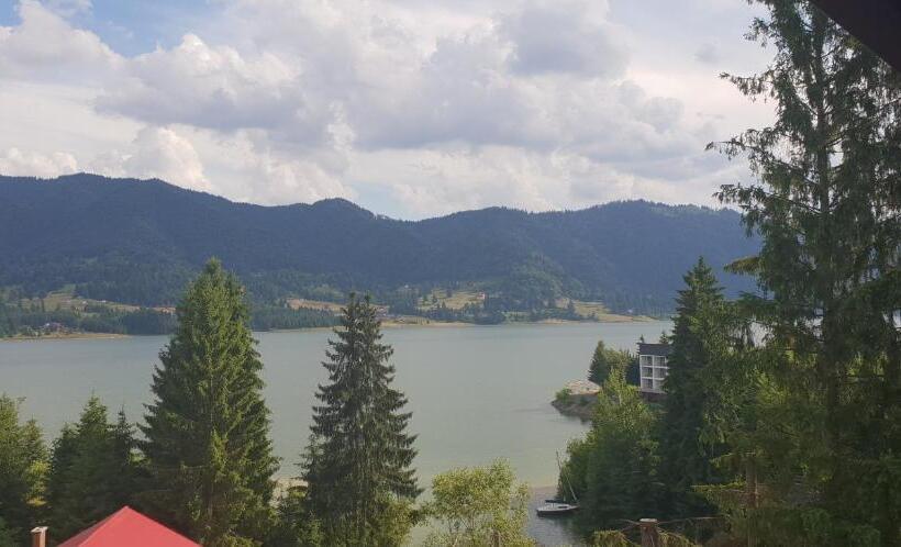 پانسیون Casa Davideea