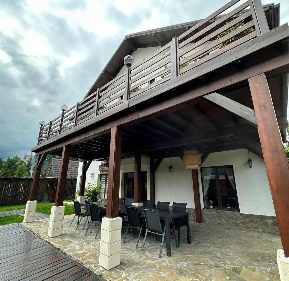 پانسیون Casa Davideea