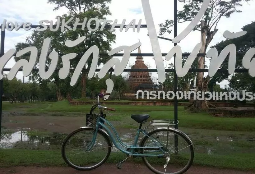 پانسیون Vitoonguesthouse2fanrooms & Aircondition