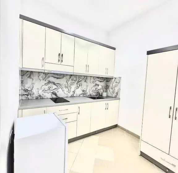 Amar Apartments