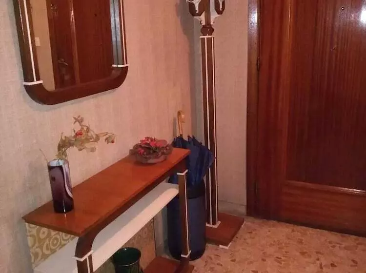 Appartamento Turistico Giarre Offre Camera In Condivisione Euro 300 Al Mese