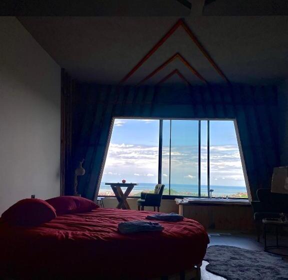 ベッドアンドブレックファースト Habura Da Bungalow