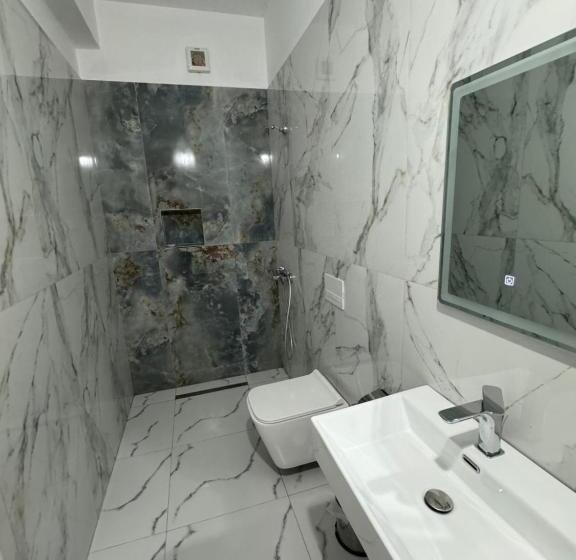 בית מלון כפרי Kaloshi