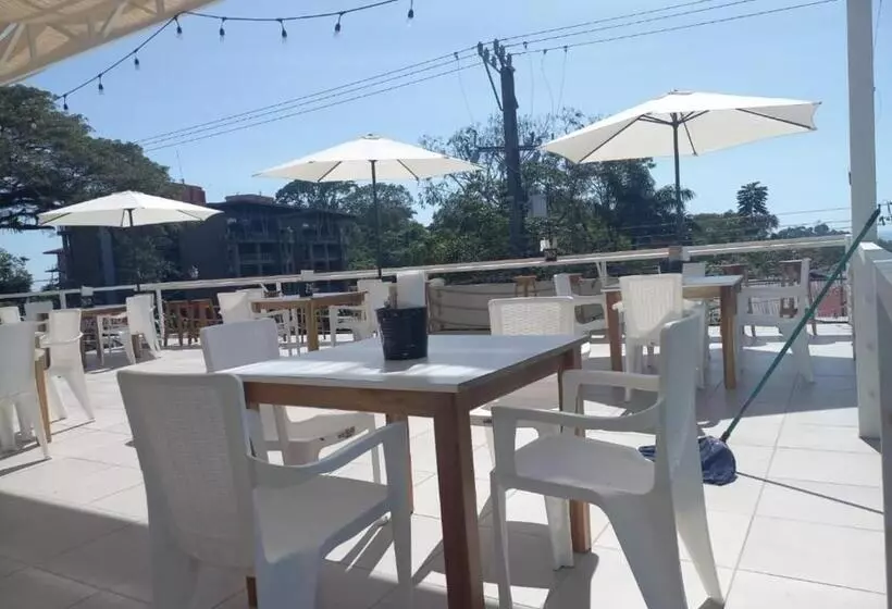 هتل Nahomi Divisamar By Lhr