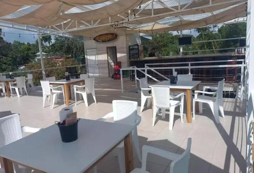 هتل Nahomi Divisamar By Lhr