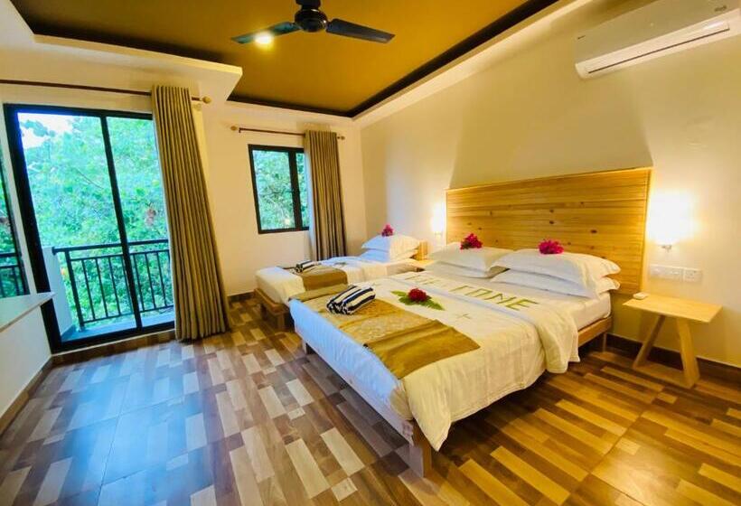 هتل Paguro Seaview