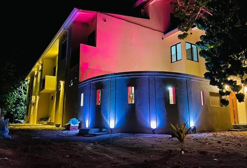 هتل Paguro Seaview