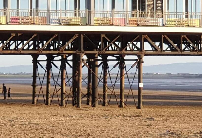 Modern Apartment With Stunning Sea View