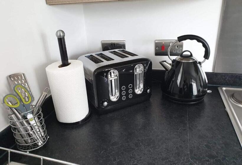 Modern Apartment With Stunning Sea View