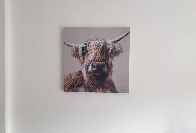 Modern Apartment With Stunning Sea View