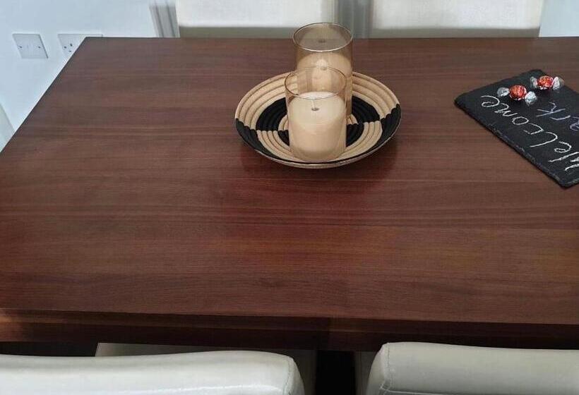 Modern Apartment With Stunning Sea View