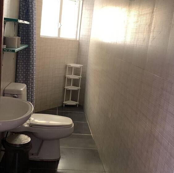 بنسيون Brisamar Guesthouse