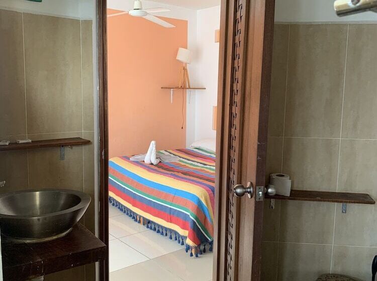 بنسيون Brisamar Guesthouse