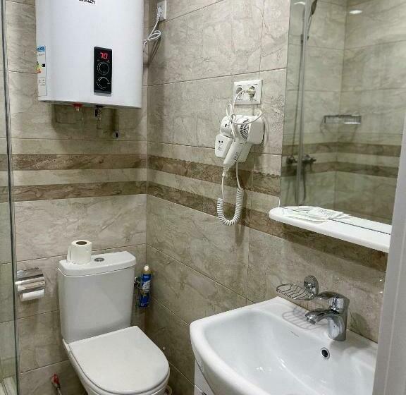 Hotel готельно ресторанний комплекс «тополя»