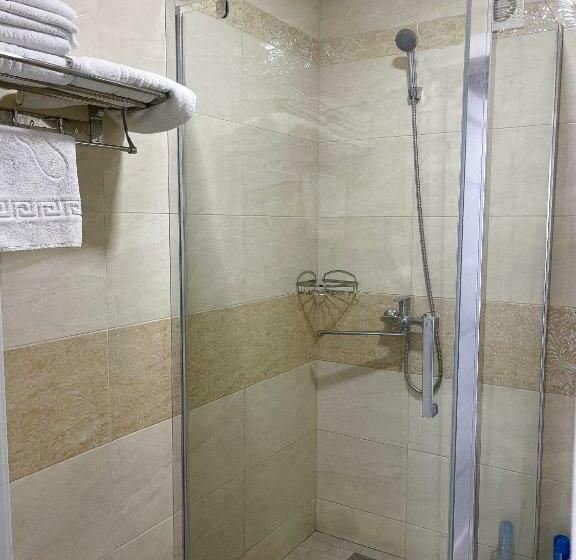 Hotel готельно ресторанний комплекс «тополя»